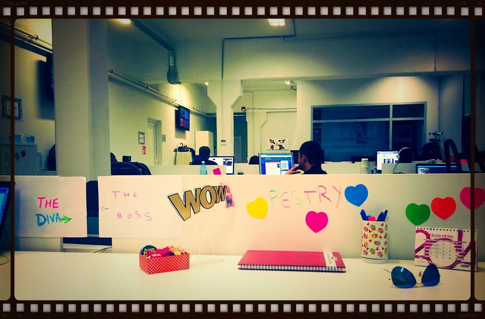 Colegii brunetei i-au pregatit o surpriza