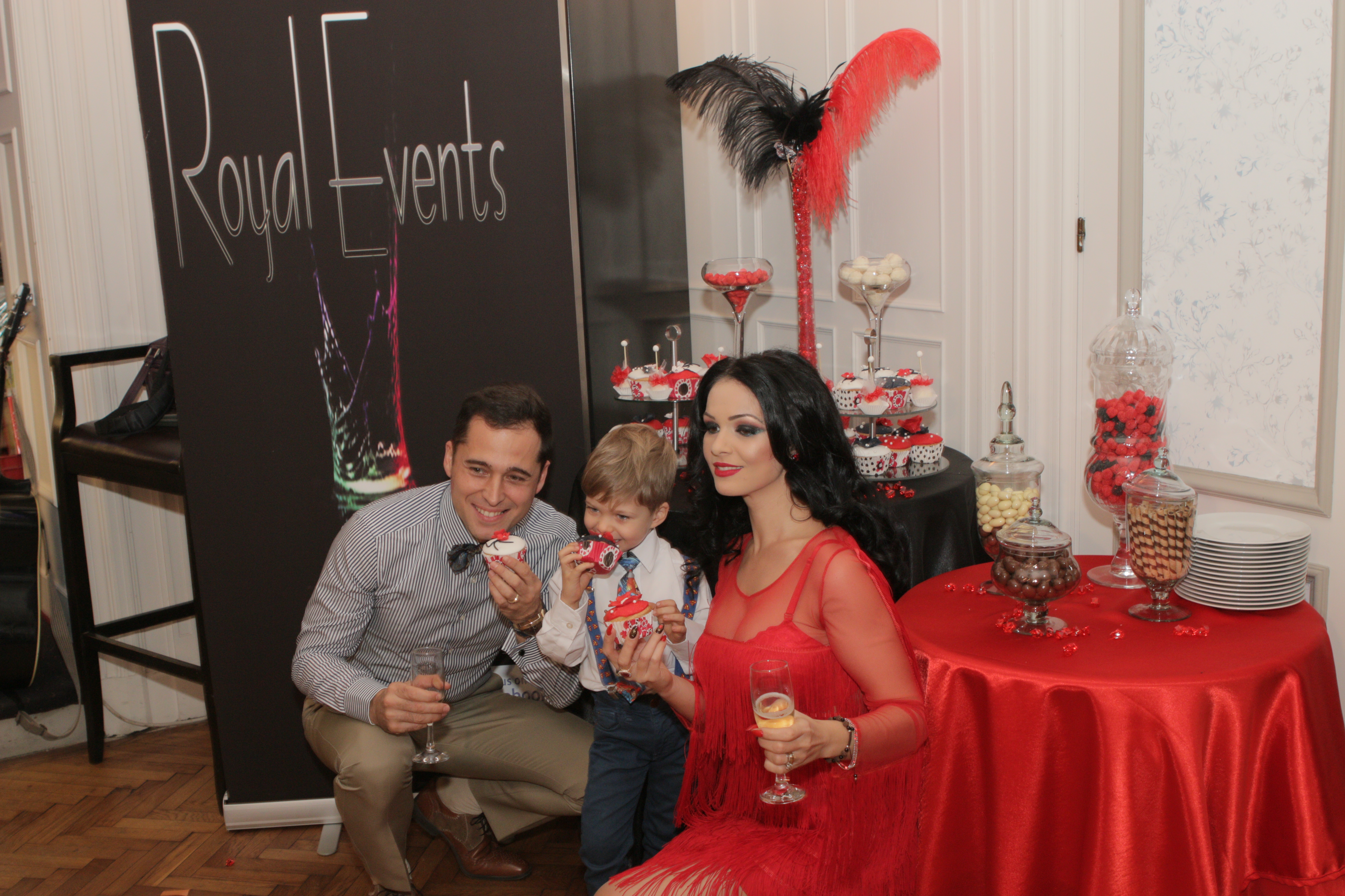 Petrecerea lui Dinu s-a dovedit una de pomina, pana ca unul dintre invitati sa inceapa sa faca scandal