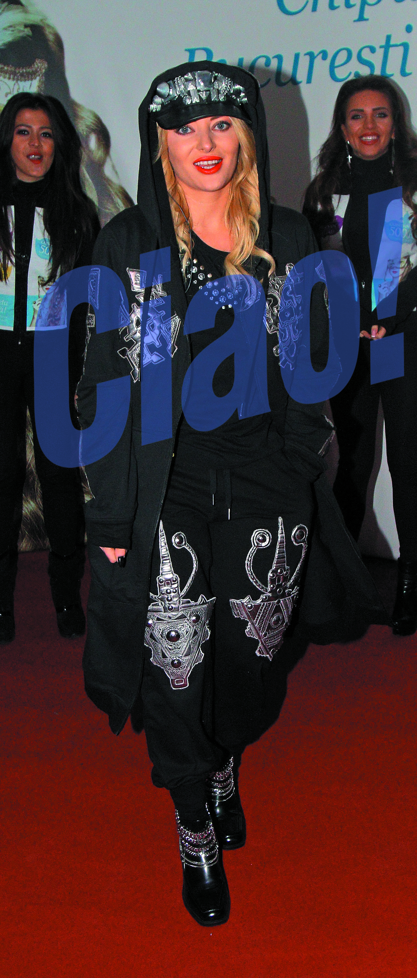 Delia a gafat cu aceasta tinuta