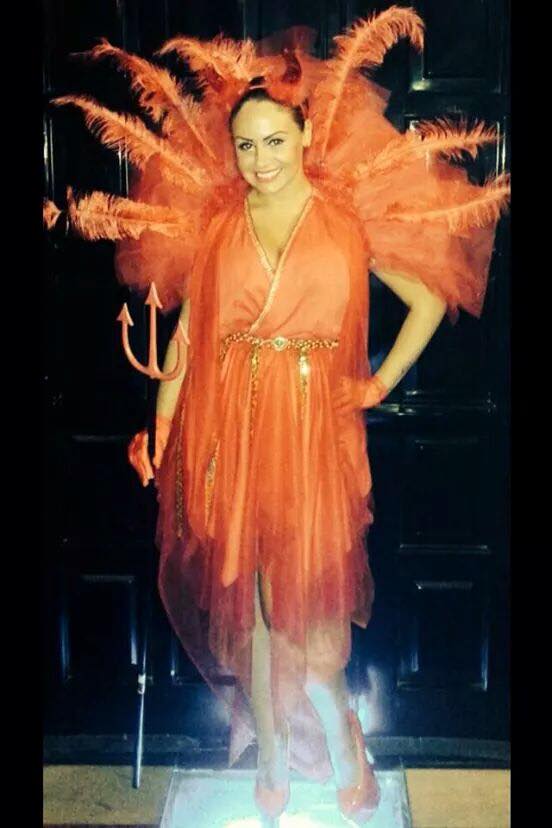 Madalina a ajuns sa lucreze intr-un club de noapte