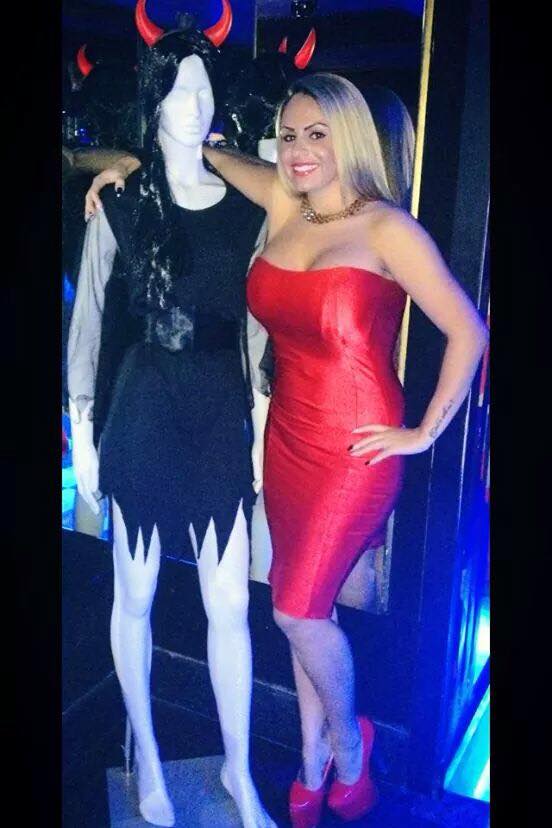 Tanara locuieste de cateva luni in Italia