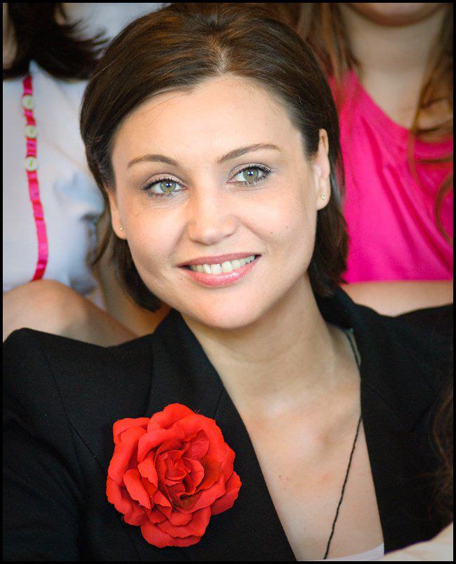 Actrita e considerata una dintre cele mai frumoase femei din Romania