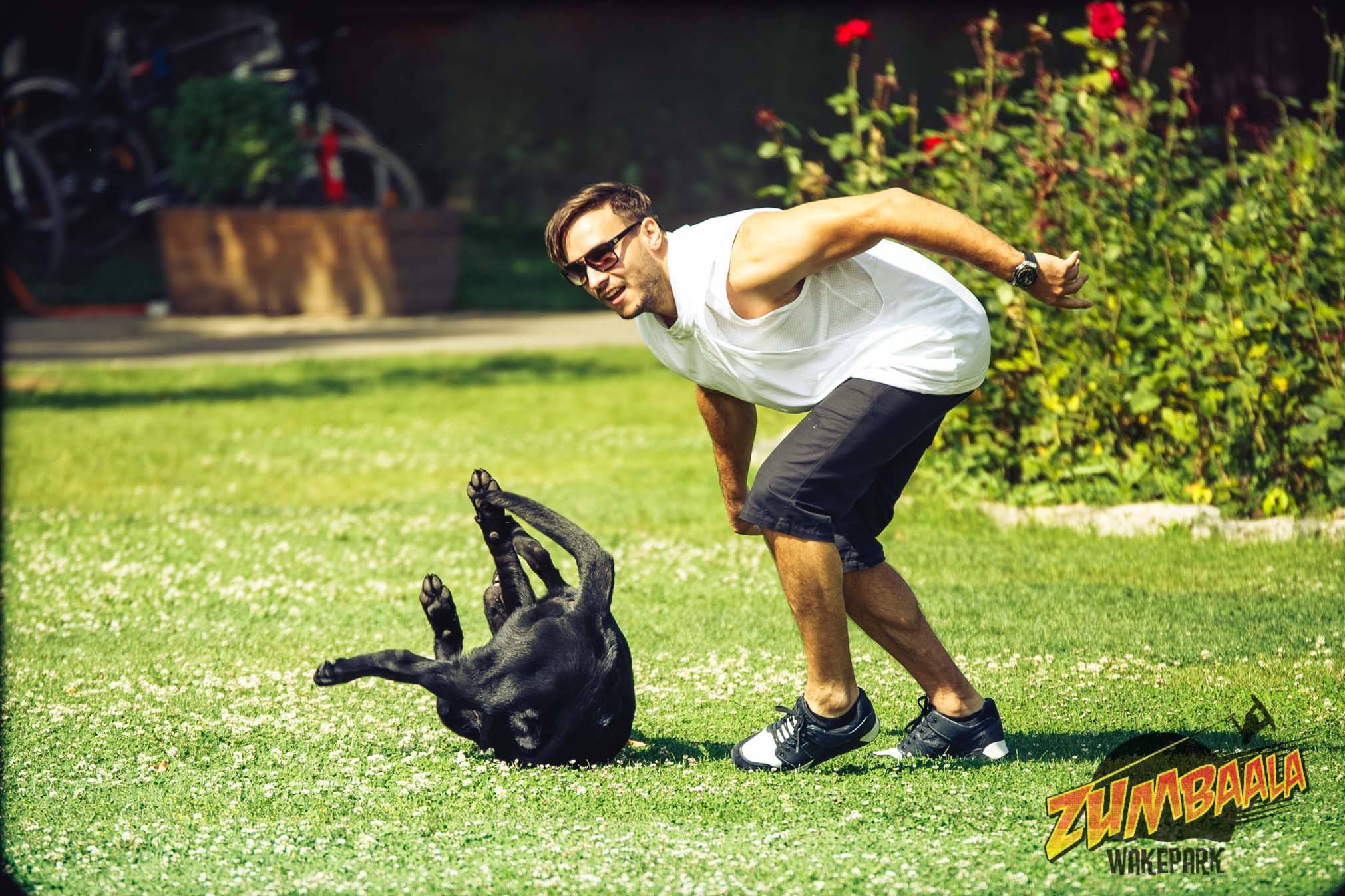 O plimbare in parc l-a costat pe Tudor Alexandru o