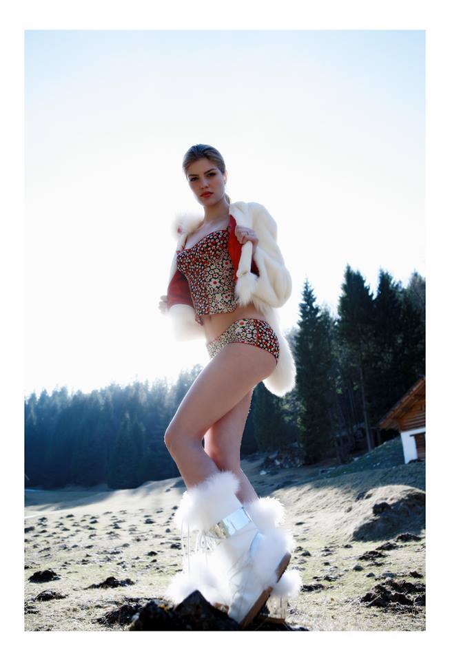 theodora sexy avocata