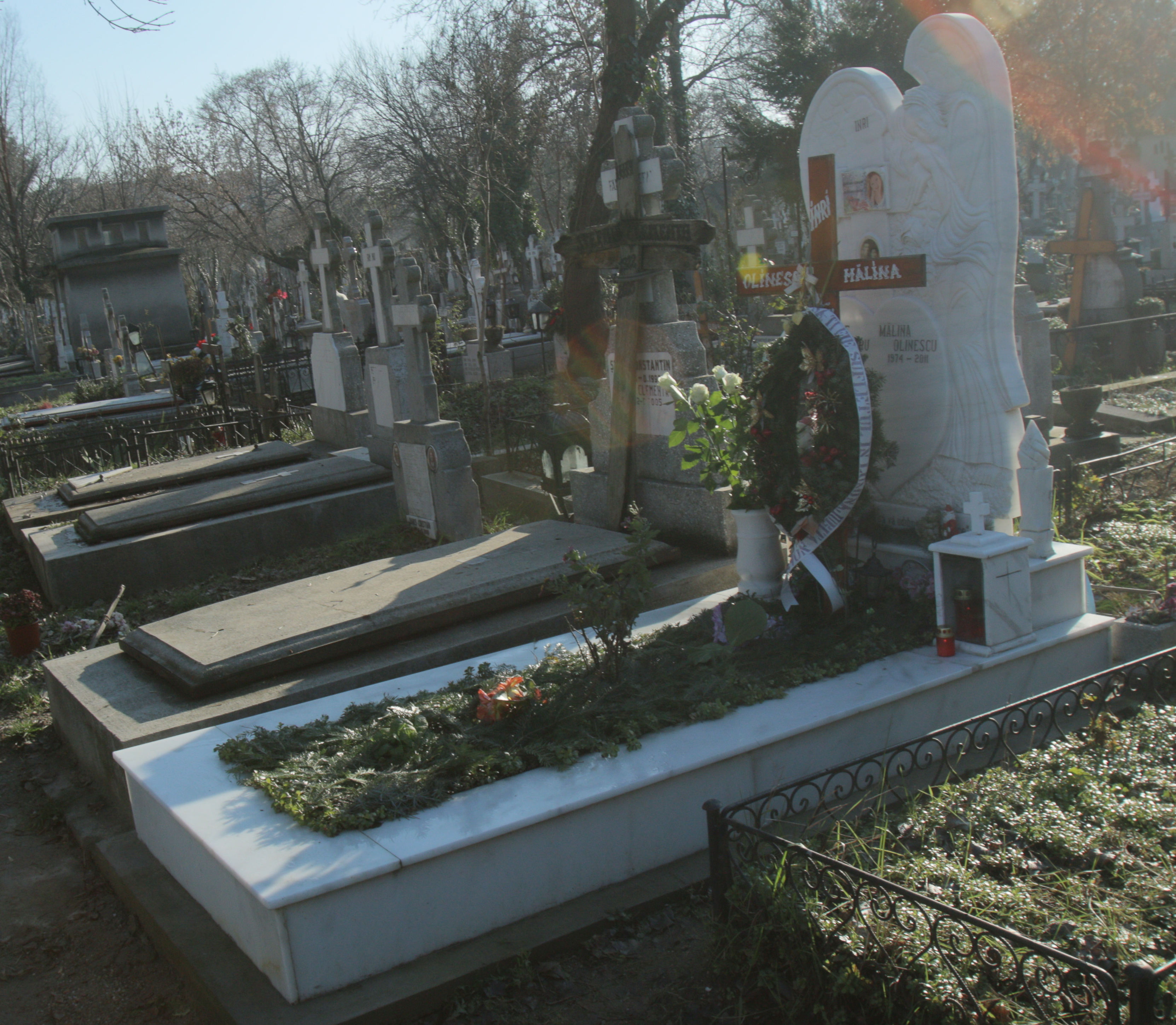 mormant malina olinescu la 3 ani