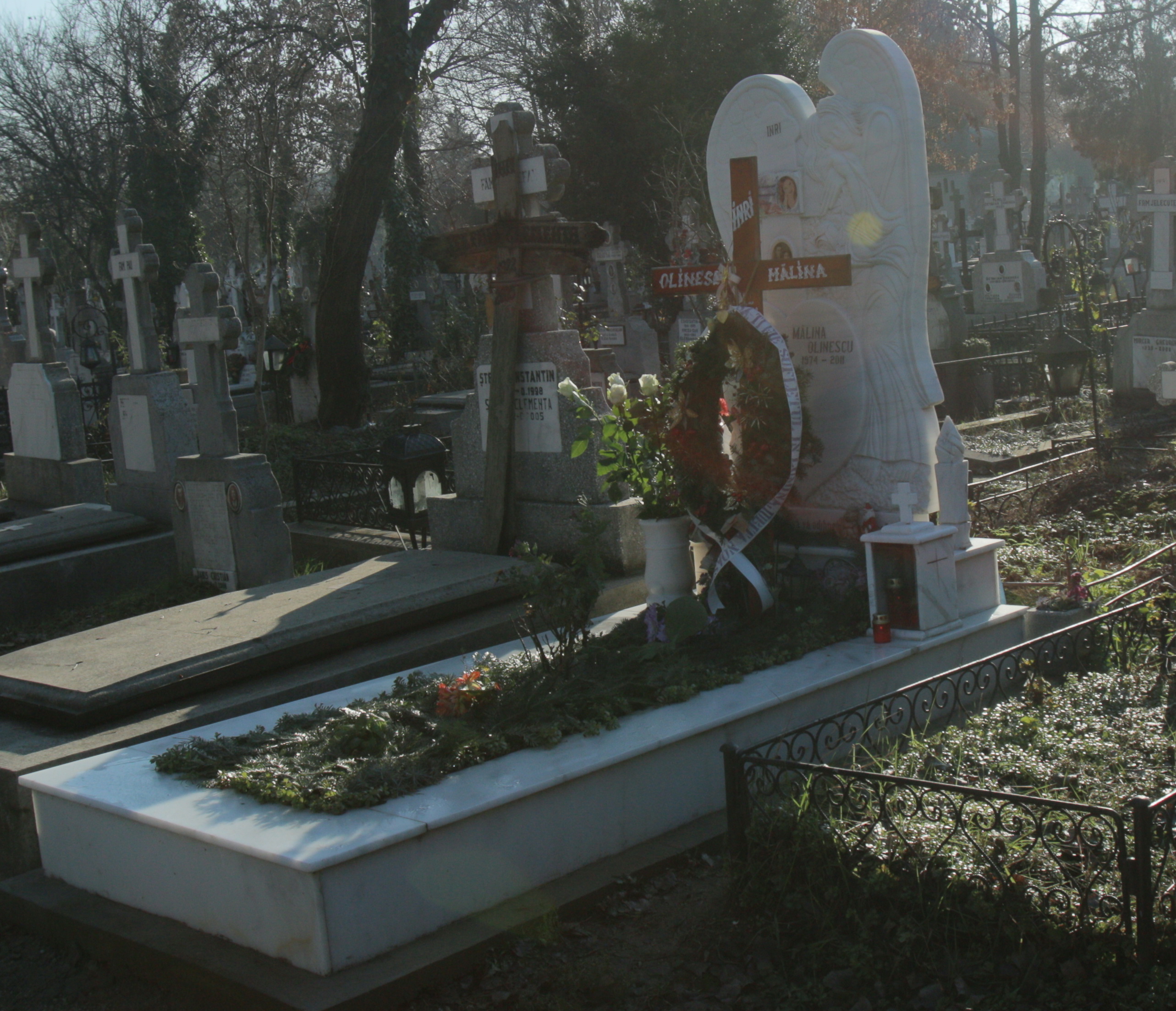 mormant malina olinescu la 3 ani