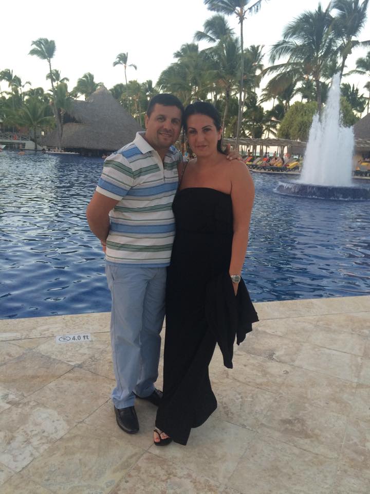 Cei doi soti au fugit de frigul din Capitala intr-o vacanta in Dominicana