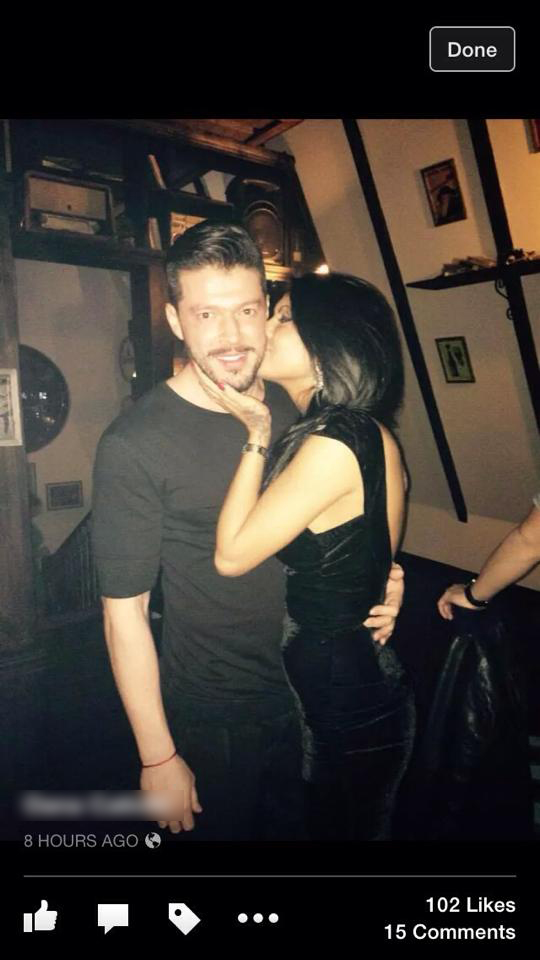 Victor s-a lasat sarutat de o tanara, in club, imediat dupa concursul la care a fost in juriu alaturi e Bianca