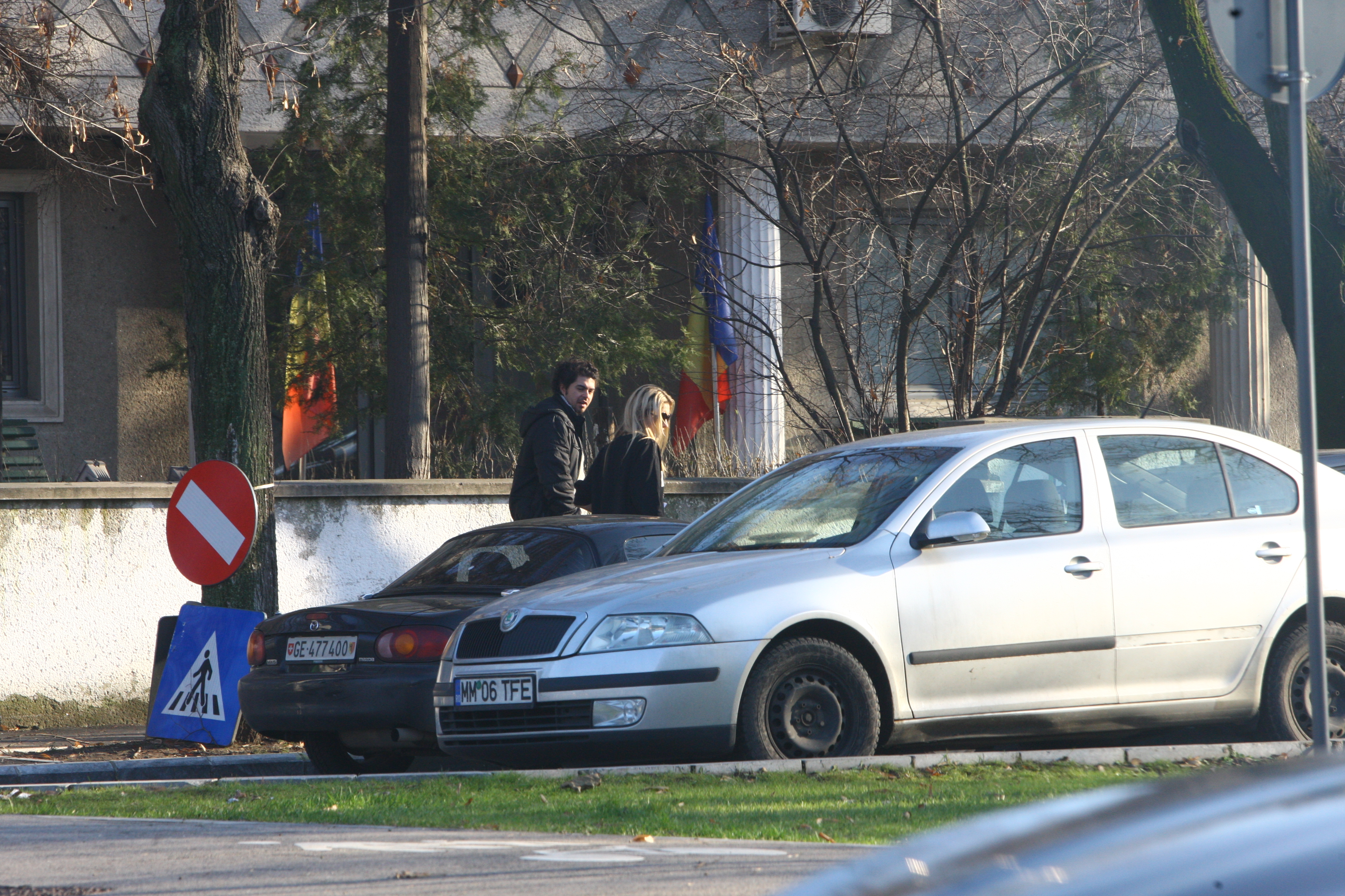 Keo nu o lasa deloc singura pe iubita lui