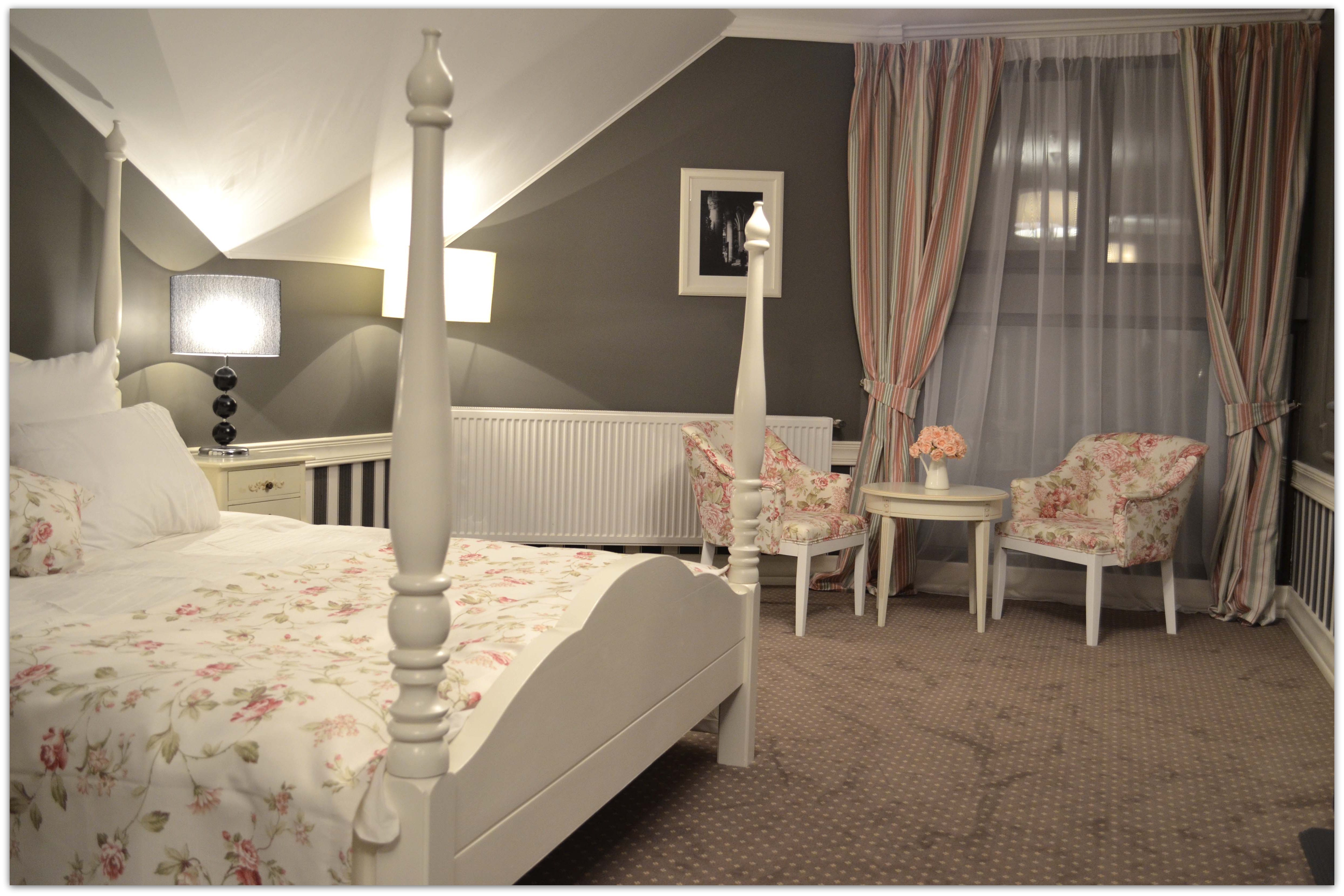 iulia albu sexy in zapada