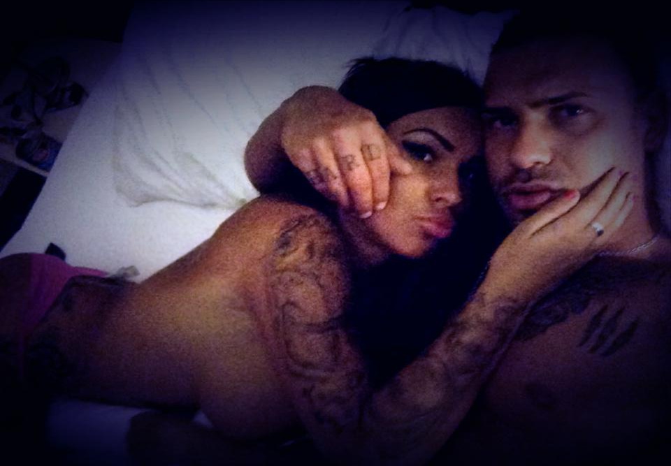 Mihaela si Laurentiu s-au fotografiat in ipostaze provocatoare