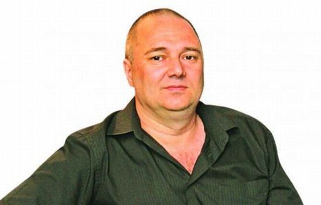 Radu Baron este impresar de trupe etno