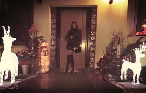 Acestea sunt cizmele primite de Carmen de la tatal ei