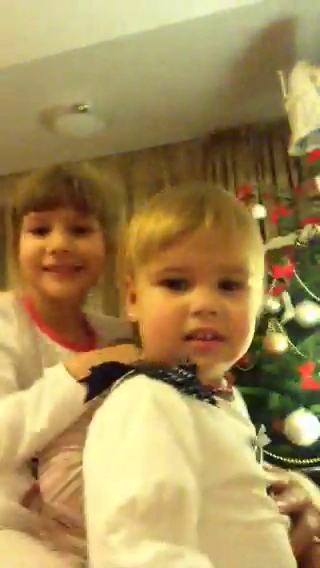 Doru este topit dupa copiii lui