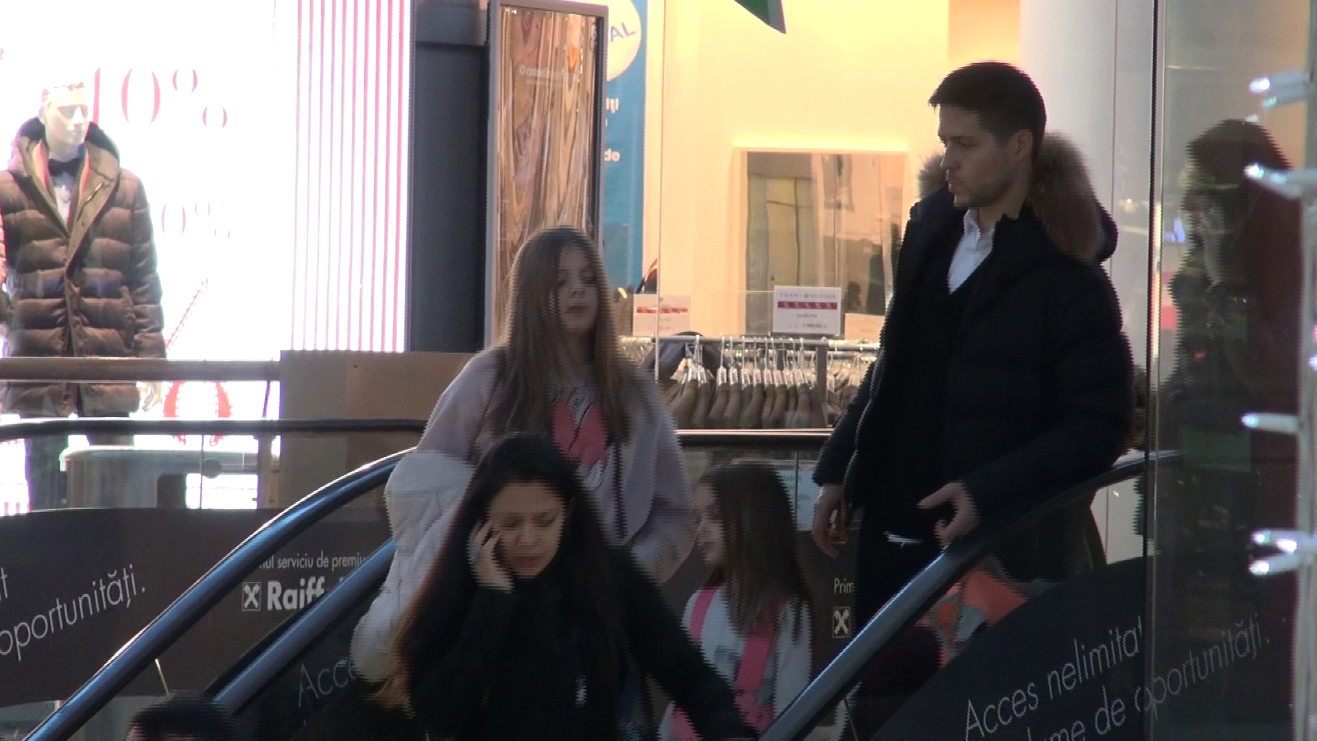 Jorje a petrecut cateva ore la cumparaturi cu pustoaicele