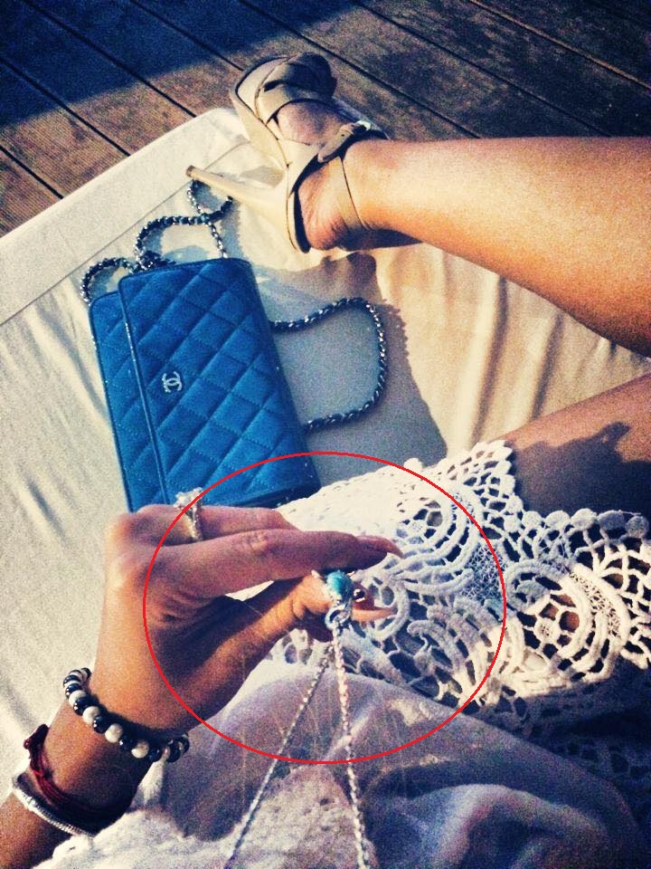 Denisa are un pestisor identic cu cel al Biancai Dragusanu