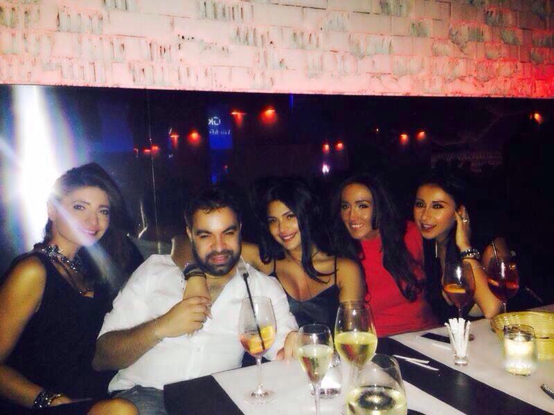 Dobre si-a scos prietenele la club