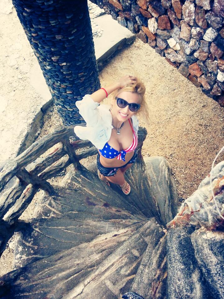 Andreea Balan se distreaza in Filipine