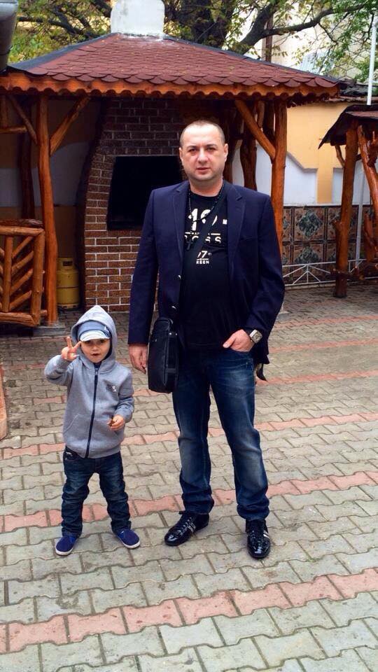 Leo este foarte mandru de cei doi nepoti ai lui