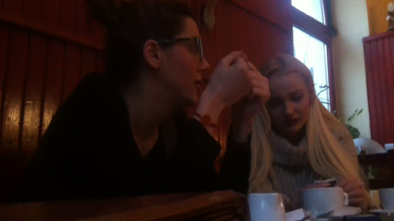 Denisa si Carla au revenit la sentimente mai bune