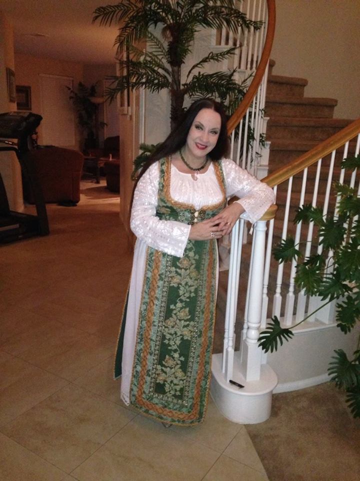 Cantareata de muzica populara spune ca petrecerea care va urma dupa crestinarea micutului Daniel Ionut va fi una restransa