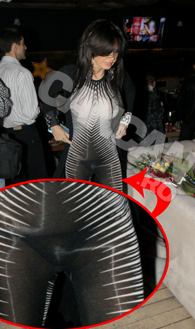 Oana Zavoranu a aparut foarte dezinvolta intr-o tinuta extrem de incitanta