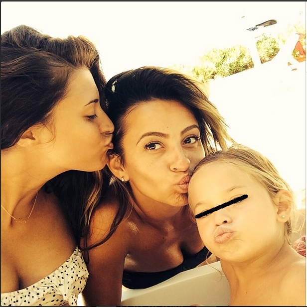 Giulia s-a atasat imediat de fiica Antoniei, Maya