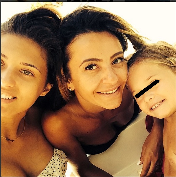 Cele doua cantarete au facut vacanta impreuna