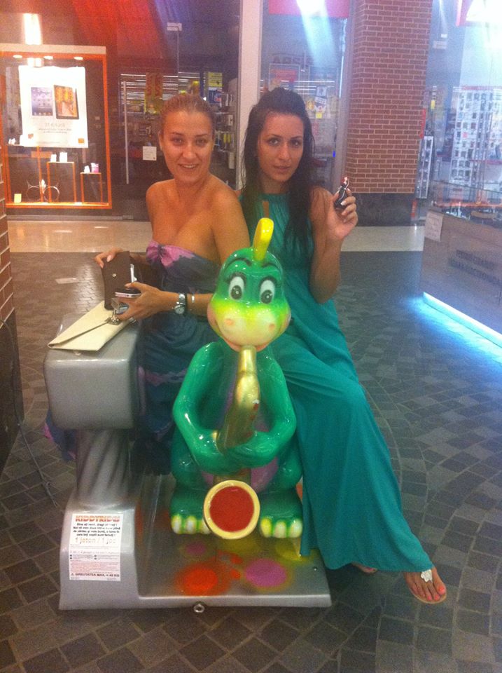 Bruneta l-a facut pe castigatorul de la 