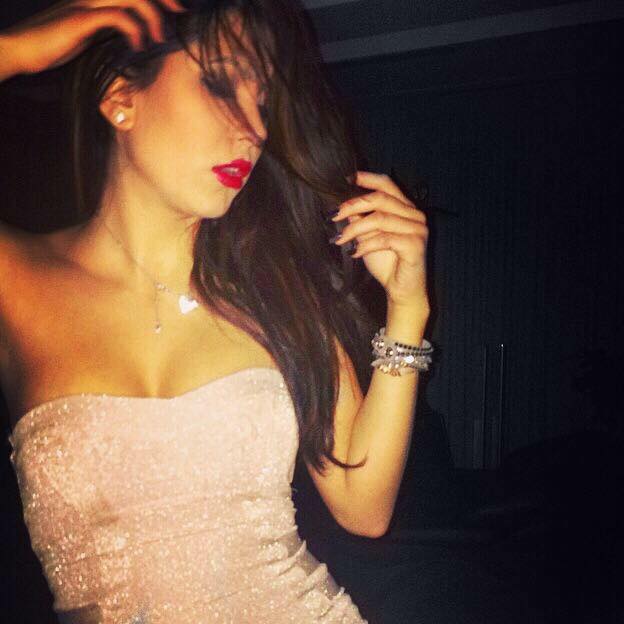 Emma Sechelariu si-a marit buzele, si-a micsorat nasul si si-a injectat botox in fata