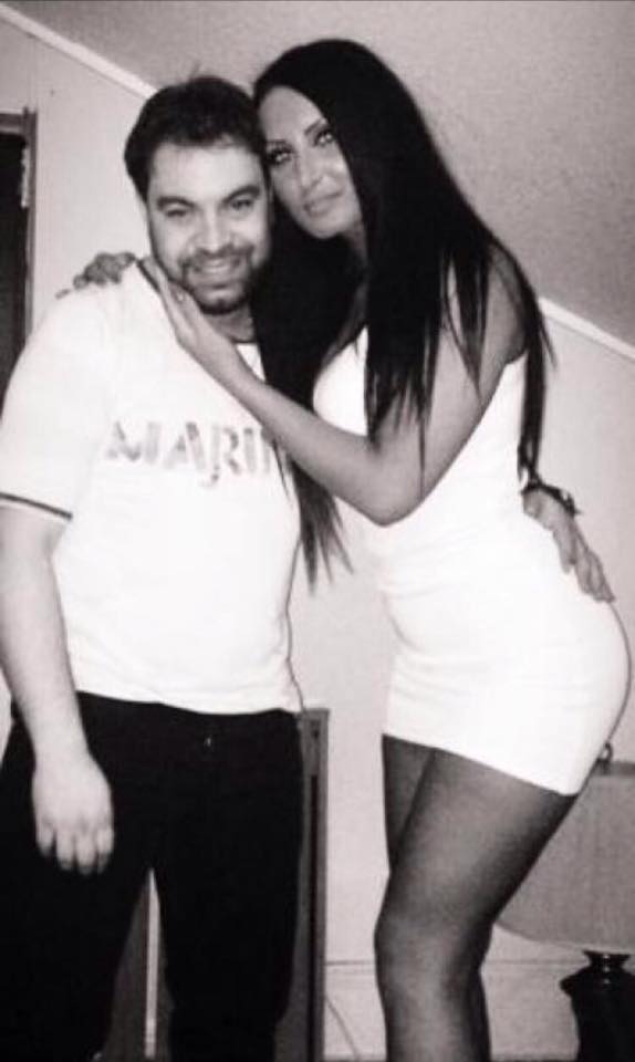 Bruneta se autointituleaza Dana Salam