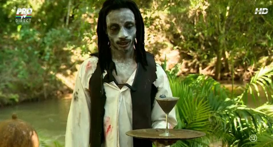 Acesta este unul dintre cocktailurile pe care solista le-a baut: ochi de vaca si fiere de peste