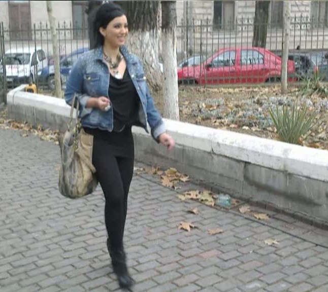 Asa arata Adriana Bahmuteanu