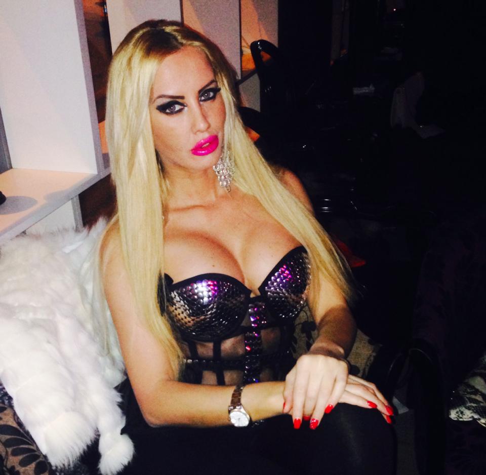 Madalina s-a intors in Romania