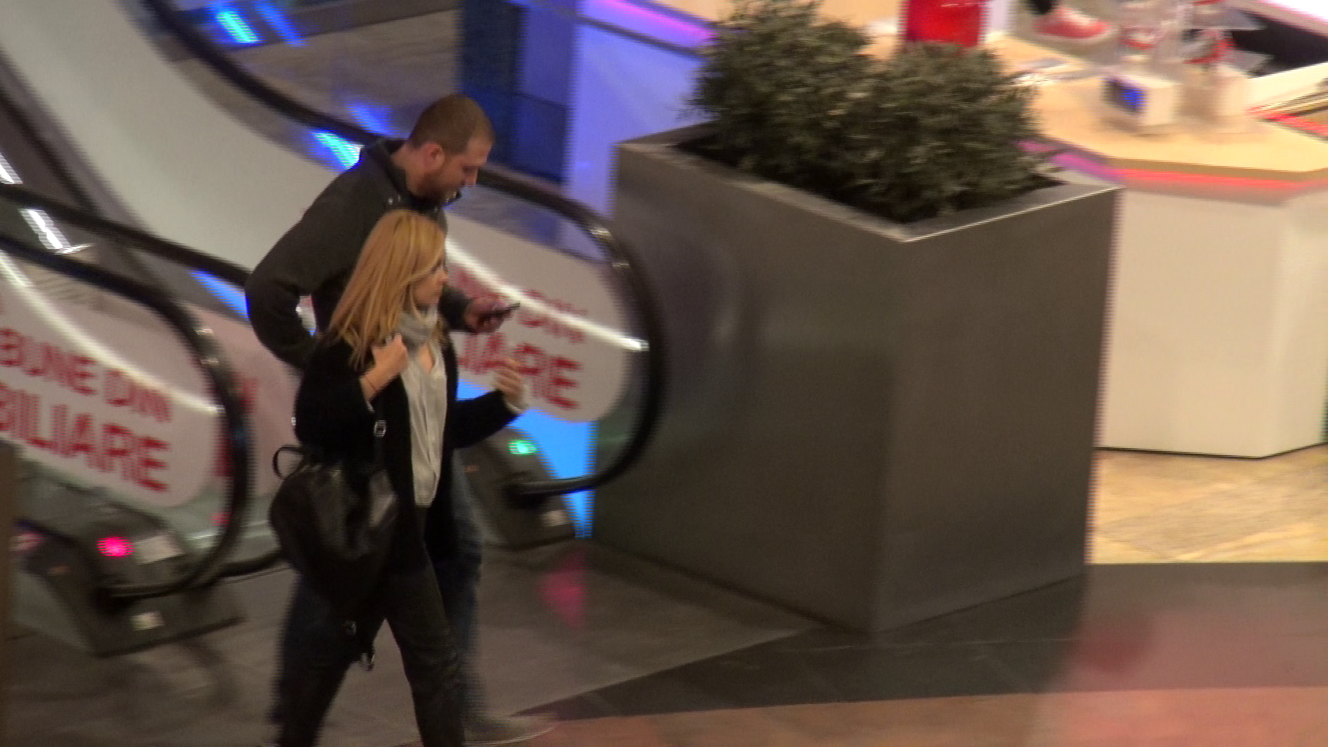 Simona si iubitul ei nu au gesticulat niciun gest de afectiune