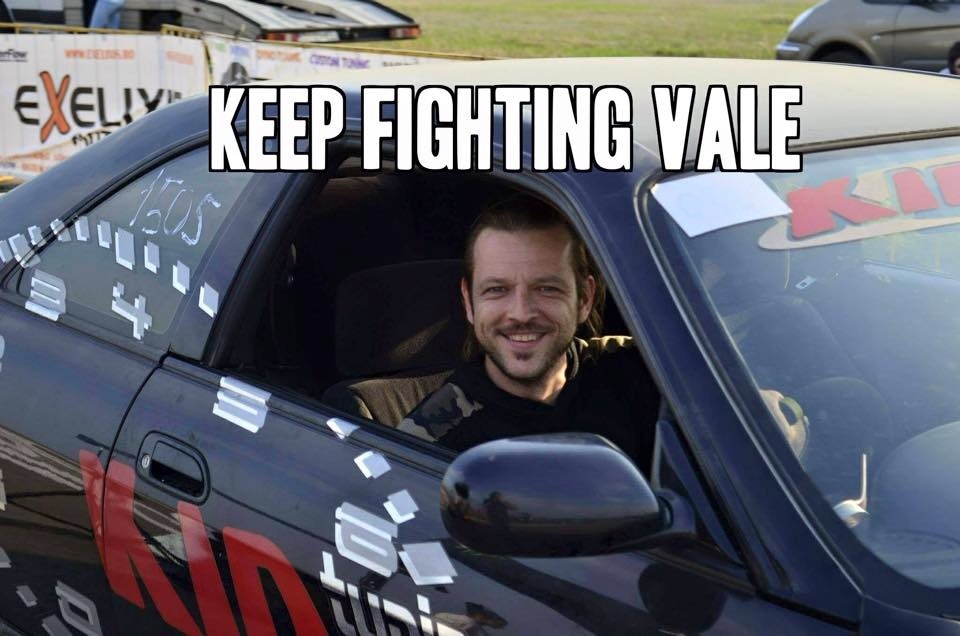 Prietenii i-au transmis mesaje de incurajare pana in ultimul moment