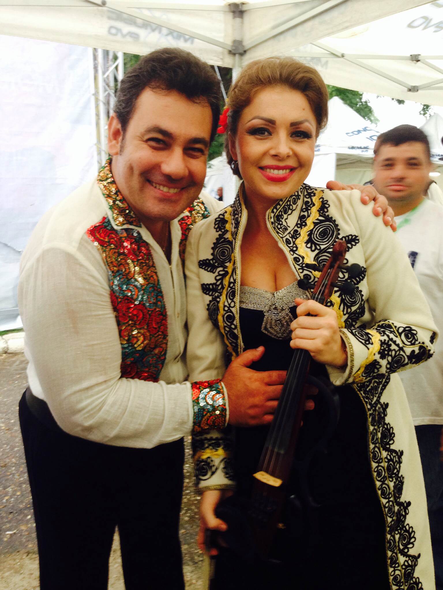 Ionut Dolanescu si sotia lui au devenit astazi parinti pentru a treia oara