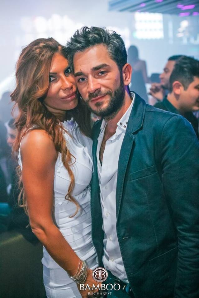 Roxy si John se afiseaza impreuna in cluburi de la inceputul anului