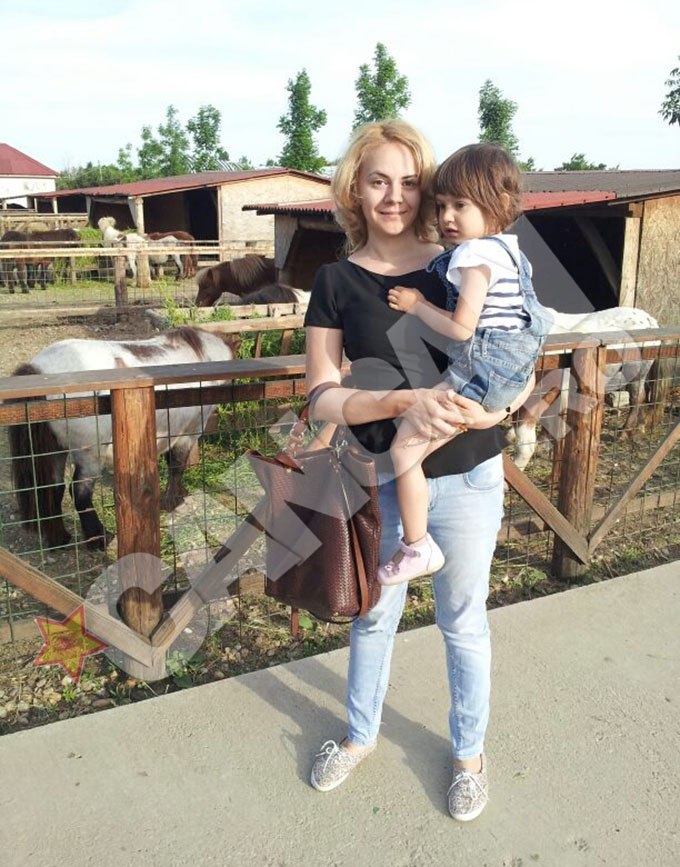 Fetita Andreei are aproape cini ani