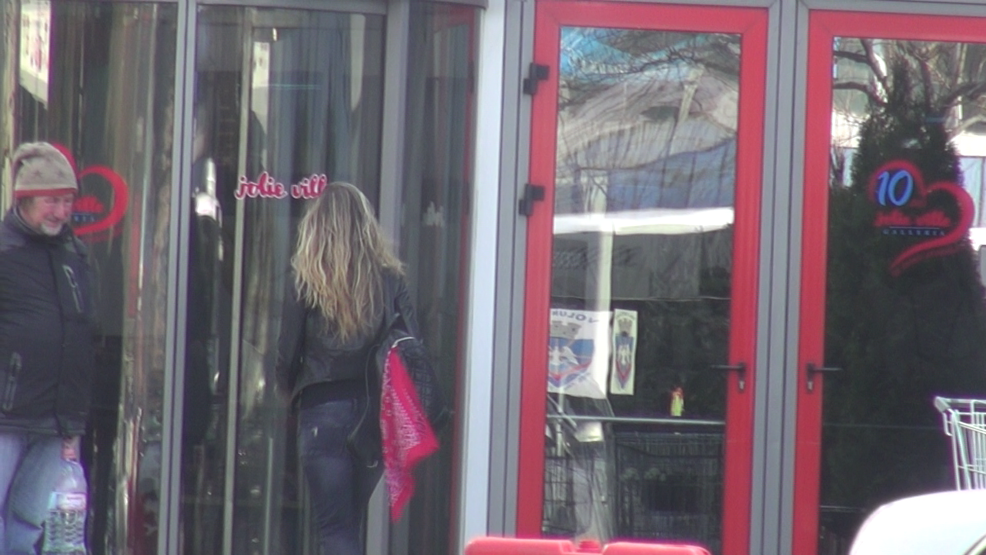 Diana Munteanu se mandreste cu posterilorul sau lucrat la sala de fitness