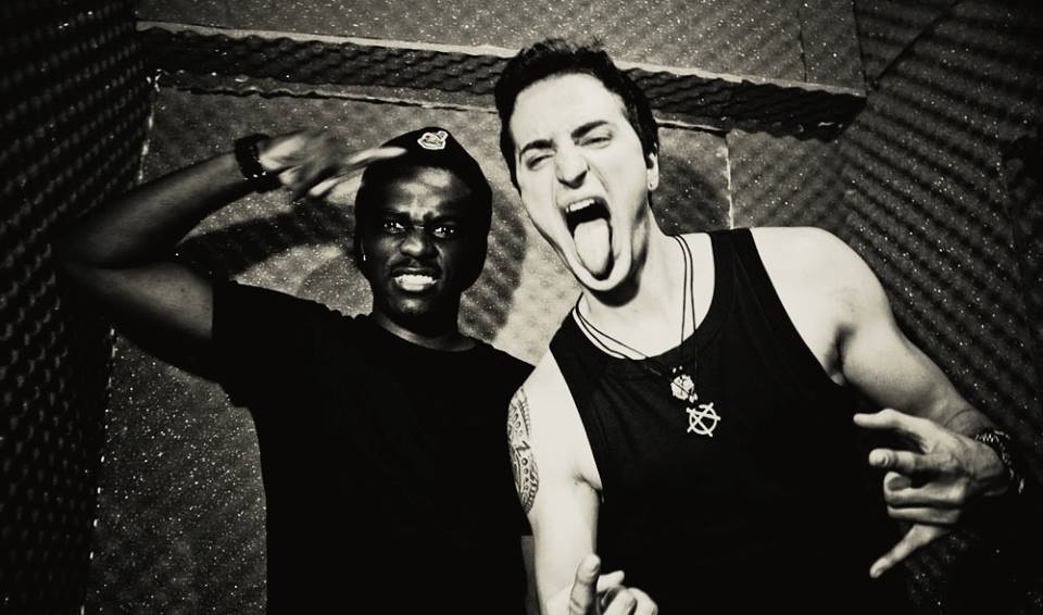 Solistul de culoare a fost uimit sa afle despre saracia din Romania