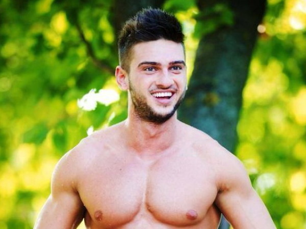 dorian popa eye catcher