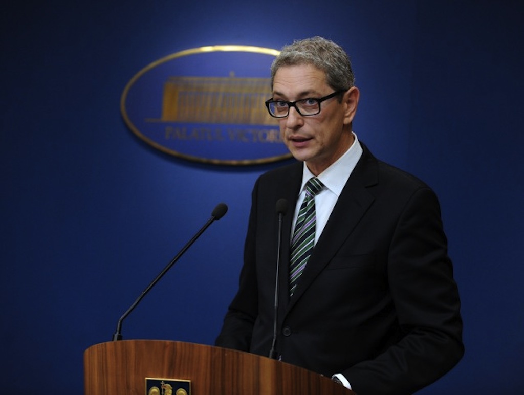 Postul de purtator de cuvant al Guvernului pare sa-i fi cauzat divortul lui Andrei Zaharescu