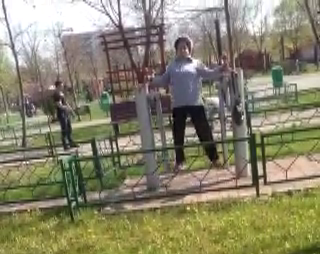 O alta doamna a iesit sa faca sport