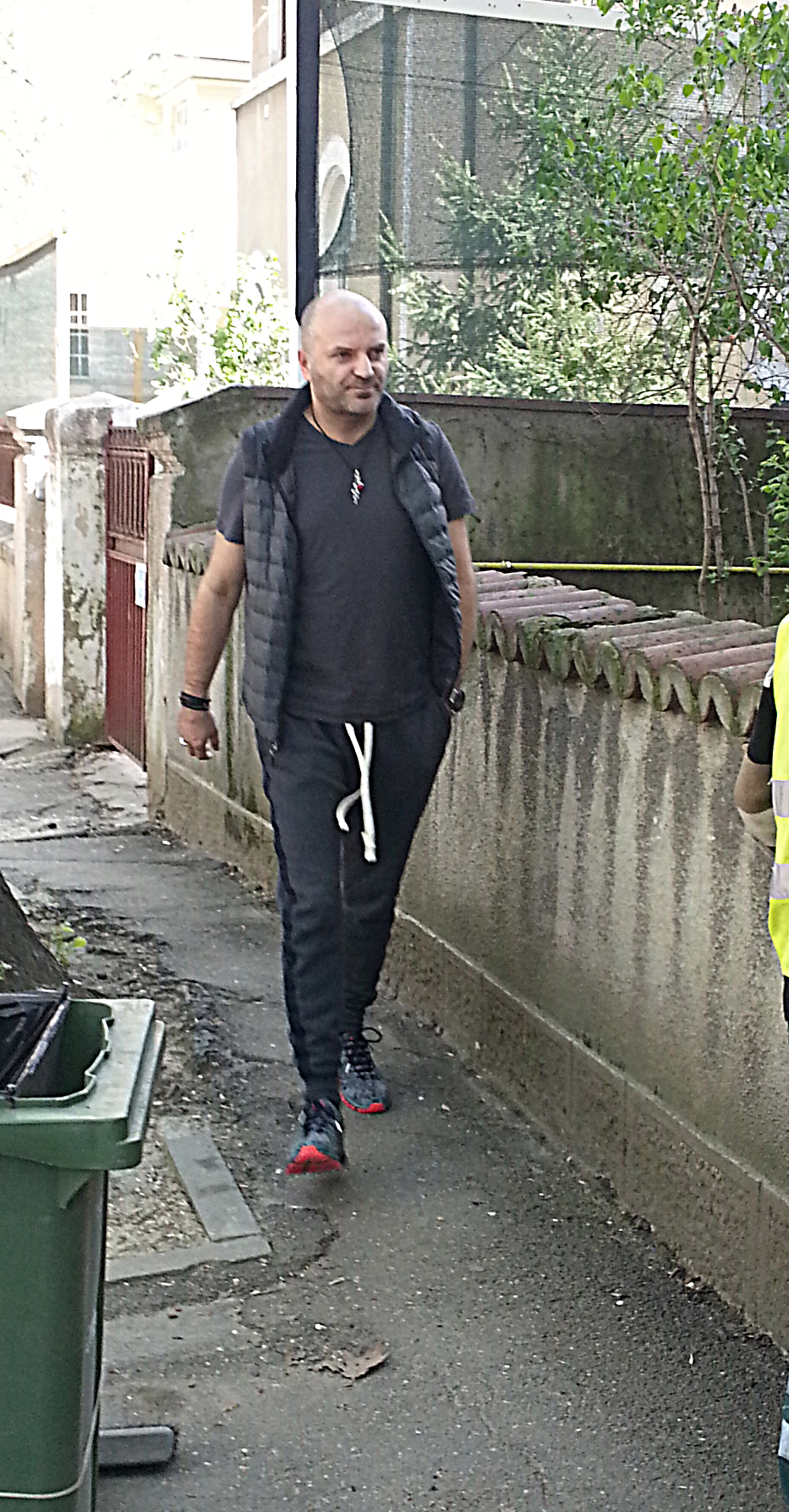 Capatos a ajuns acasa la Oana in jurul orei 15.00