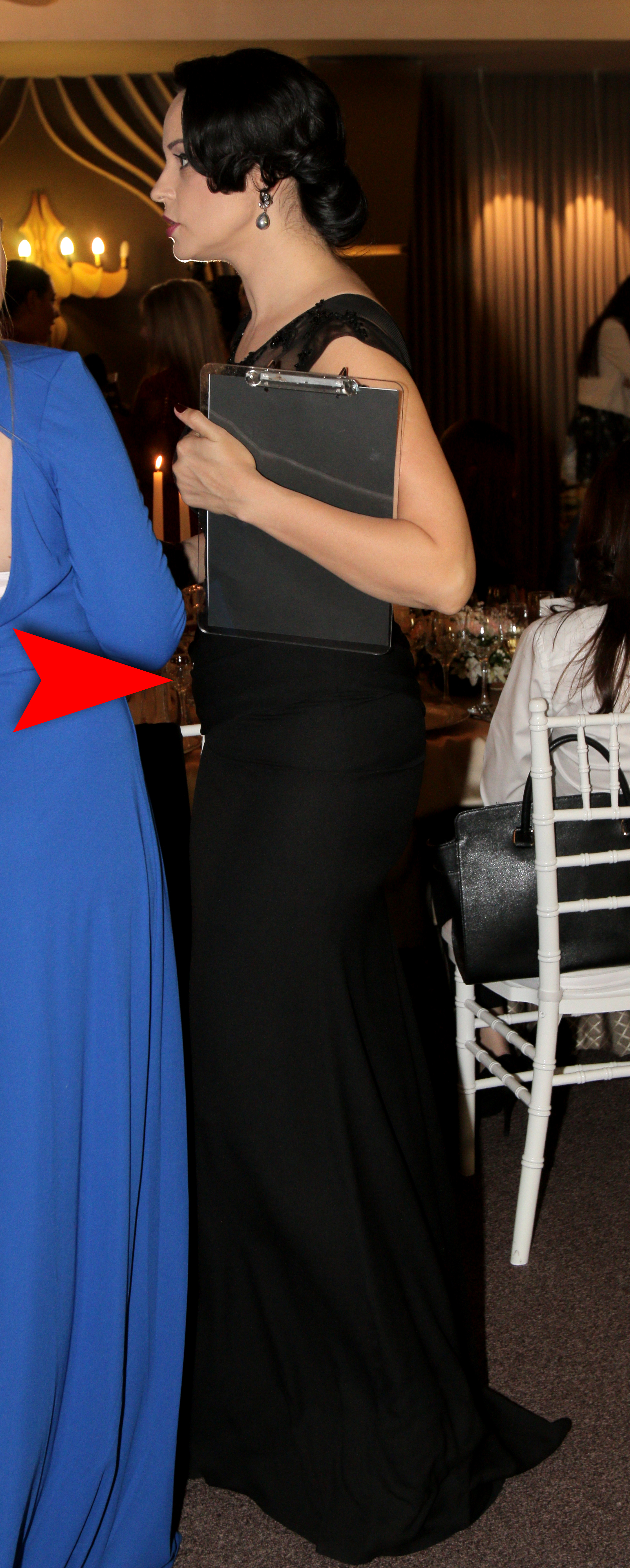 Rochia s-a dovedit a fi mult prea stramta pentru Andreea Marin