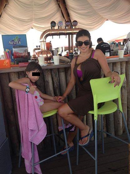 Actrita, alaturi de fiica ei