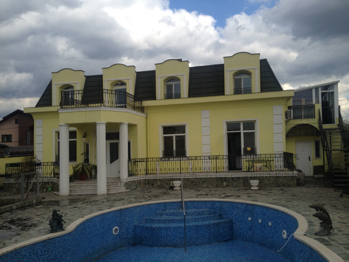 Casa Marioarei Zavoranu pare parasita