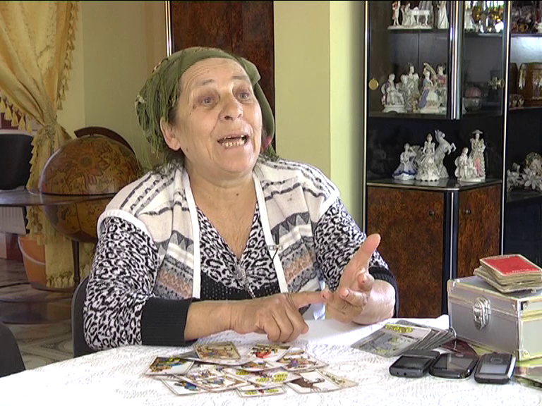 Vrajitoarea Bratara i-a ghicit Elenei Ceausescu in anii '70