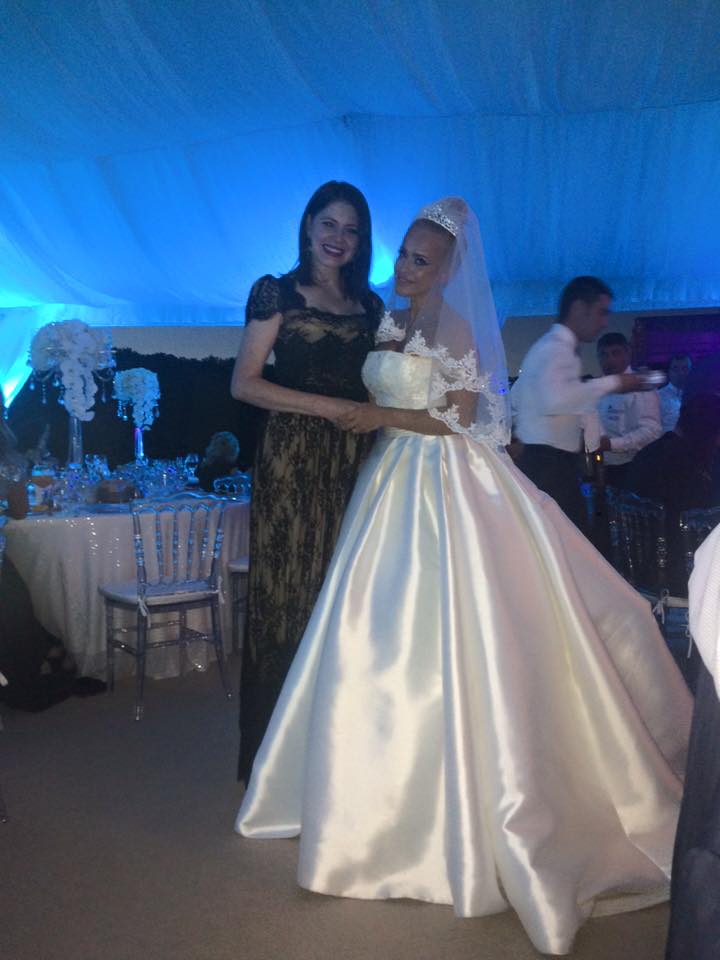 Petrecerea de nunta a Andei Adam